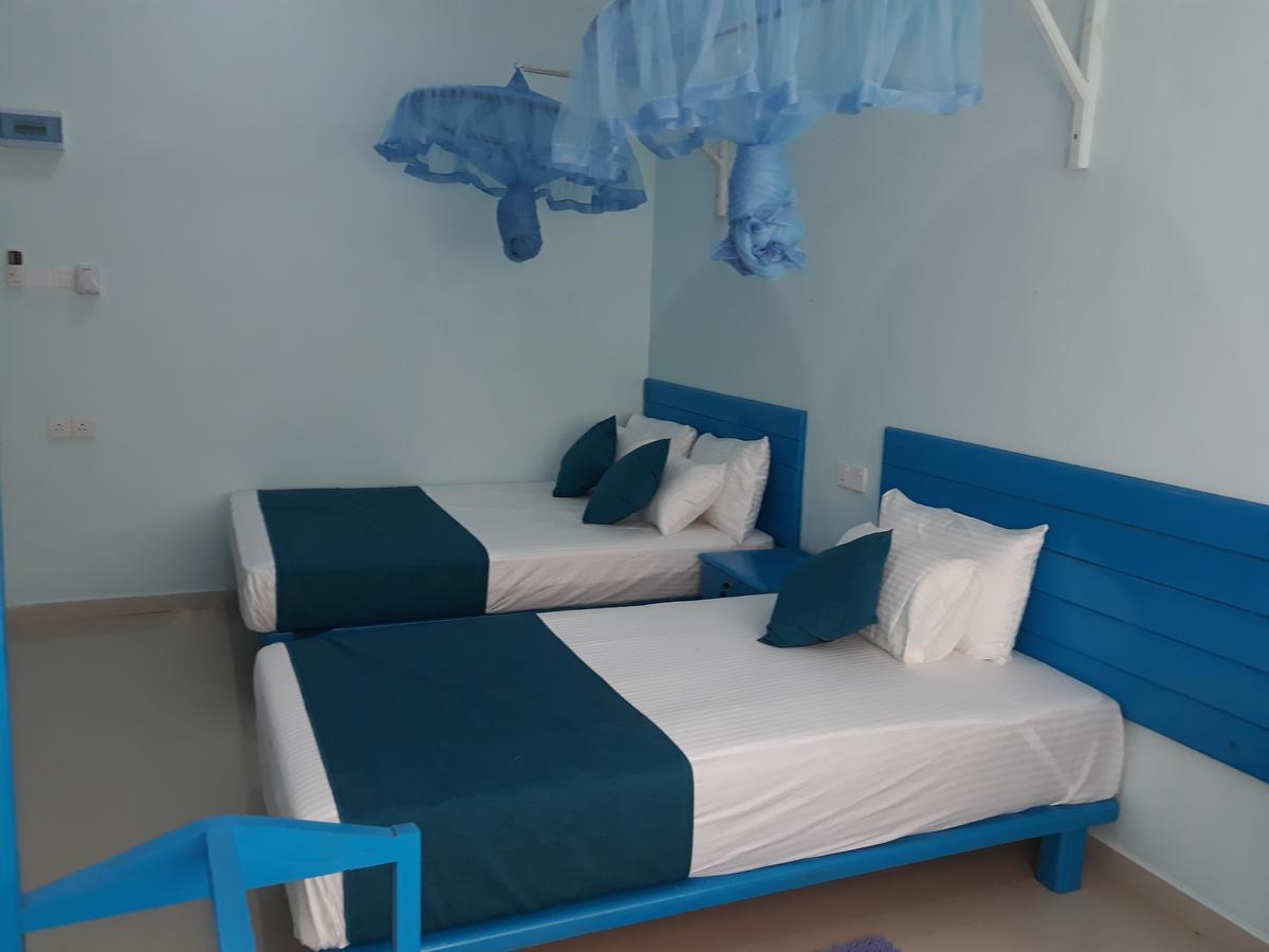 אנוראדפורה Bevary City Hotel מראה חיצוני תמונה